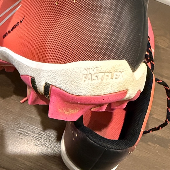 Nike Diamond Softball Cleats - Picture 11 of 15